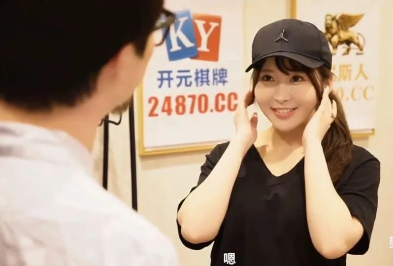 Vợ chồng lục đục thì tình dục giải hòa em còn làm nàng hầu dâm đãng